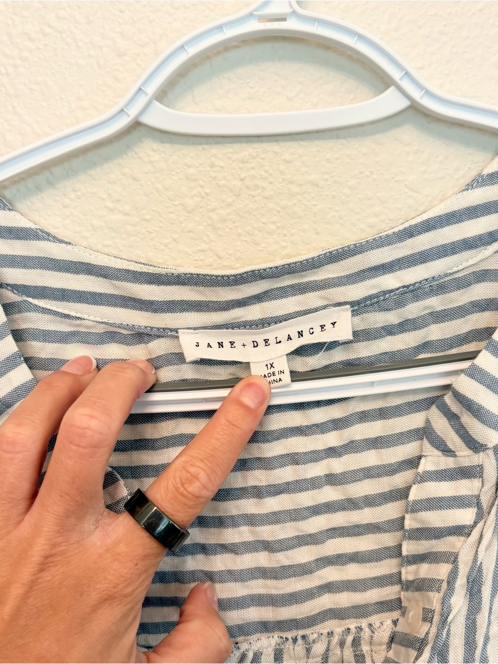 Jane + Delancey Button Tunic Womens Size 1X Blue Stripe Roll Tab Sleeve Casual - Picture 4 of 7